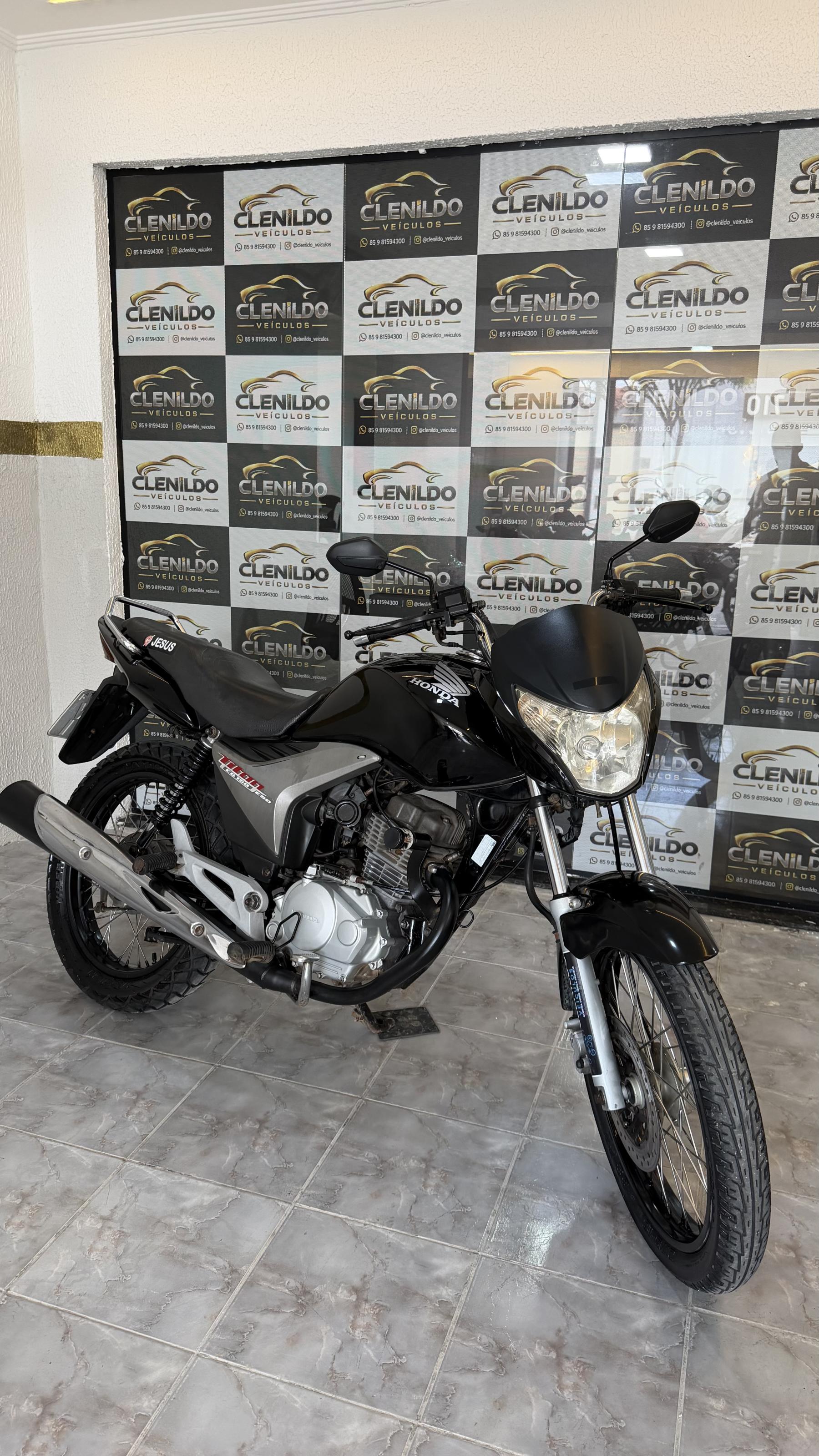 TITAN 150